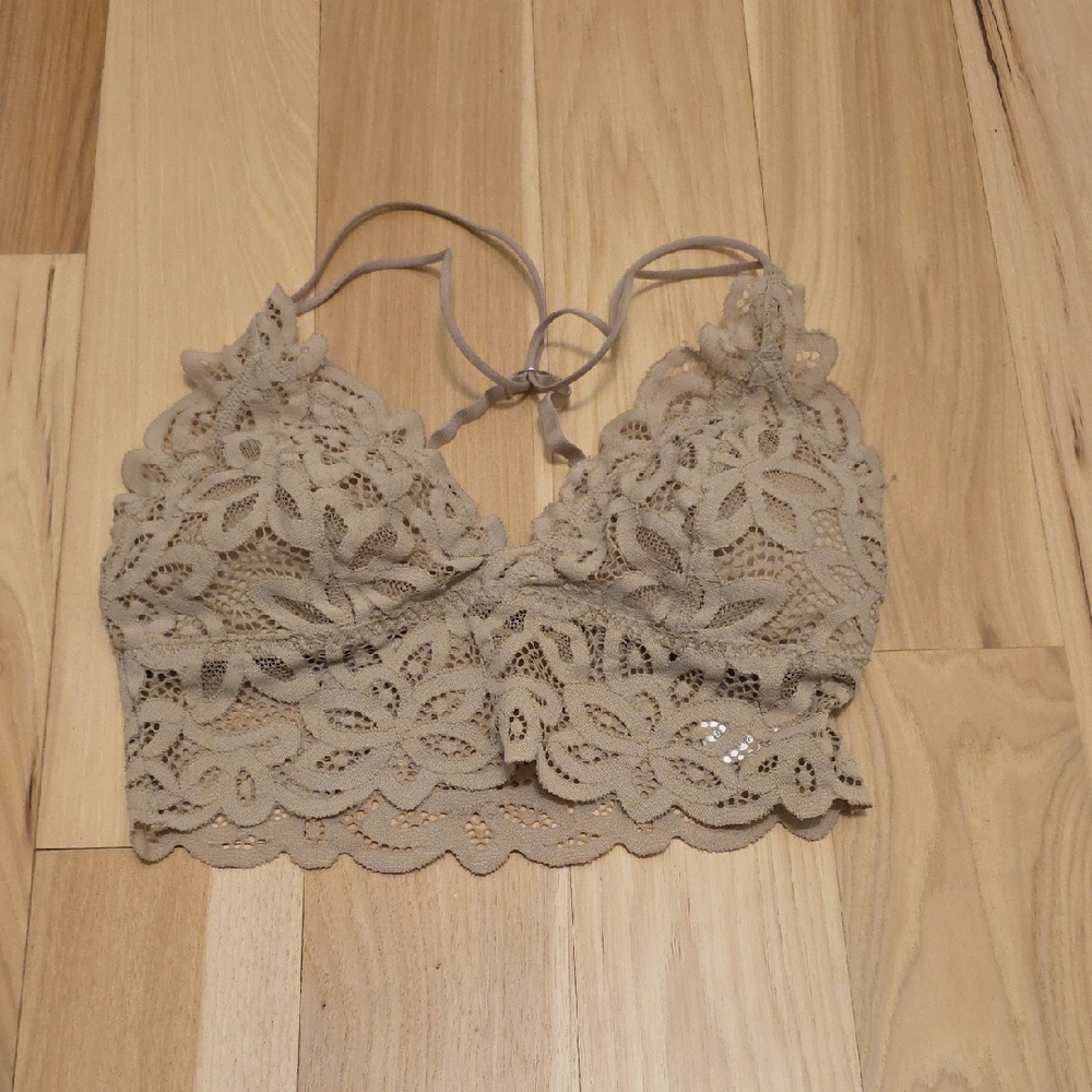 Abercrombie & Fitch Lace Bralette in Taupe